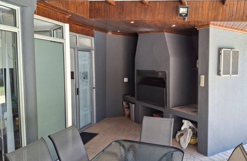 Welgemoed Apartment | 55 m² Apartment ∙ 1 bedroom ∙ 4 guests