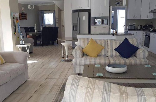 Saint Francis Bay House | 55 m² House ∙ 4 bedrooms ∙ 8 guests