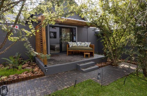 Hoedspruit Cabin | 55 m² Lodge ∙ 2 guests