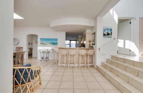 Voelklip Villa | 550 m² Villa ∙ 4 bedrooms ∙ 8 guests