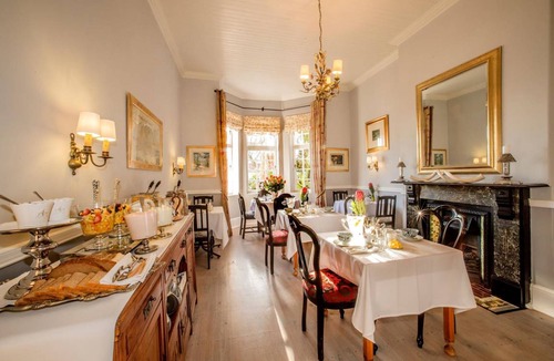 Sea Point Bed & Breakfast | 58 m² Bed and breakfast ∙ 127 guests