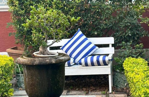 Sea Point Bed & Breakfast | 58 m² Bed and breakfast ∙ 127 guests
