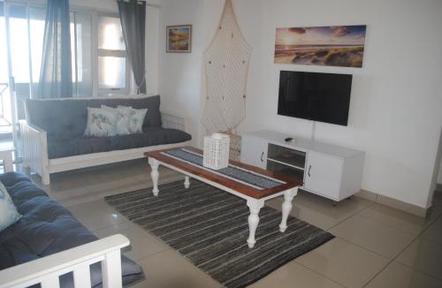 Doonside Apartment | 6 Key Largo