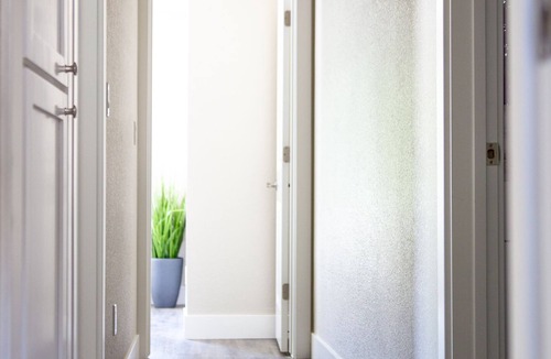 North Oak Park House | 🔥 ⇨ 6 min to DT 3 min to UC Davis Free parking