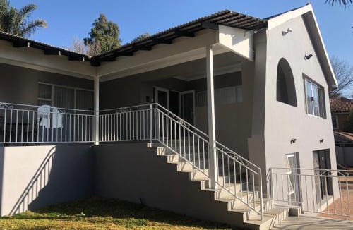 Bedfordview Bed & Breakfast | 6 On Acacia