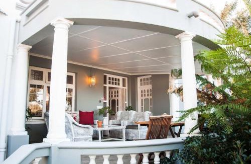 Bredasdorp House | 6 on Kloof Guest House