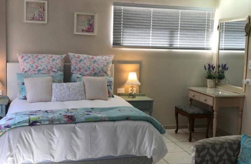 Gordons Bay Central Bed & Breakfast | 60 m² Bed and breakfast ∙ 4 guests