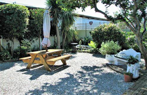 Knysna Central Bed & Breakfast | 60 m² Bed and breakfast ∙ 3 bedrooms ∙ 19 guests