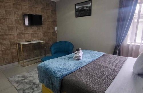 Rosettenville Bed & Breakfast | 60 m² Bed and breakfast ∙ 2 guests