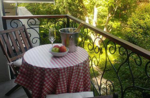 Stellenbosch Bed & Breakfast | 60 m² Bed and breakfast ∙ 2 bedrooms ∙ 4 guests