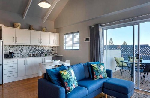 Humewood House | 60 m² House ∙ 2 bedrooms ∙ 4 guests