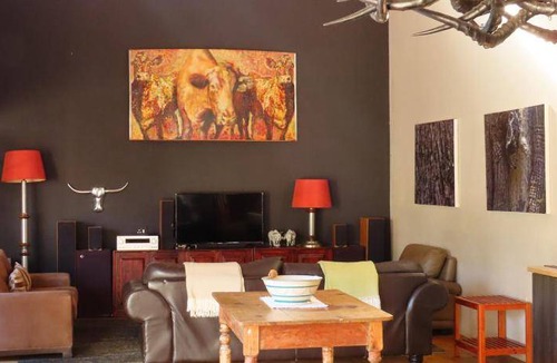 Thorny Bush Game Reserve Cabin | 60 m² Lodge ∙ 2 bedrooms ∙ 5 guests