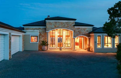 Knysna Apartment | 600 m² Apartment ∙ 7 bedrooms ∙ 10 guests