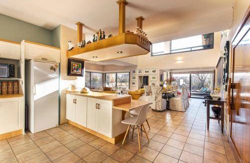 Metsimaholo House | 600 m² House ∙ 3 bedrooms ∙ 8 guests
