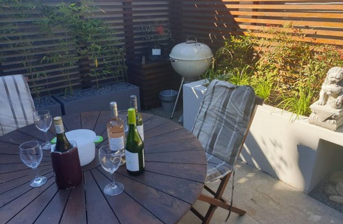 Plumstead House | 62 m² House ∙ 1 bedroom ∙ 4 guests