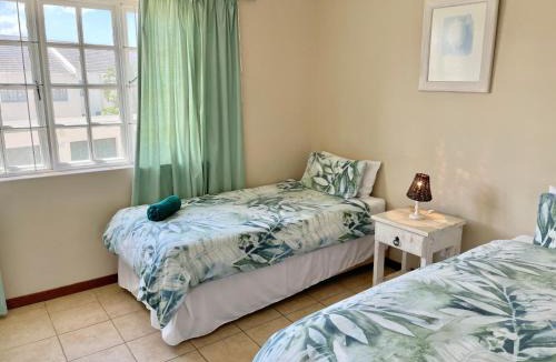 Port Alfred Apartment | 65 Settler Sands Beachfront Accommodation