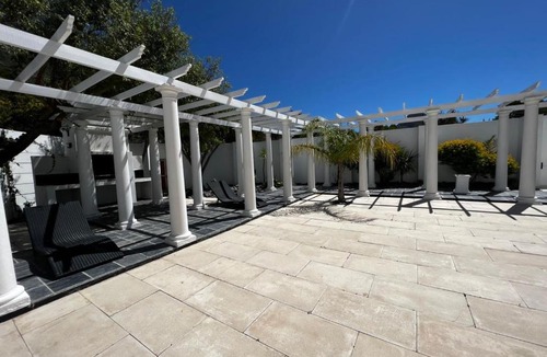 Hout Bay House | 7 Bedroom Livadia Pallace
