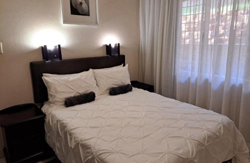 Illovo Beach Apartment | #7 Illovo Views
