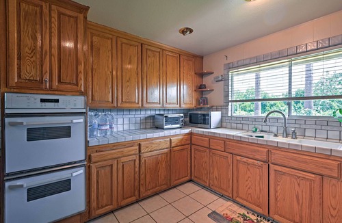 Gilroy House | 7 Mi to Dtwn Gilroy: Spacious Home on 20 Acres!