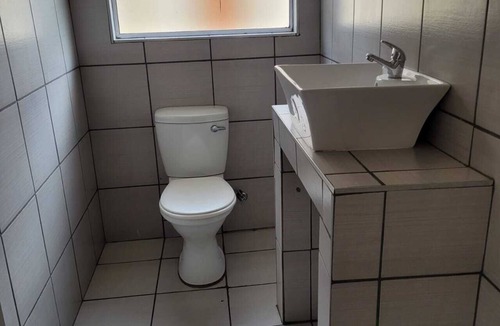 Kempton Park Bed & Breakfast | 7 min from OR Tambo international airport,