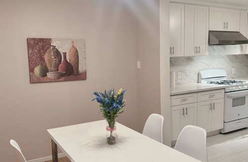 Shoreview House | 7 minutes away from SFO！Experience a freshly remodeled modern tranquil residence