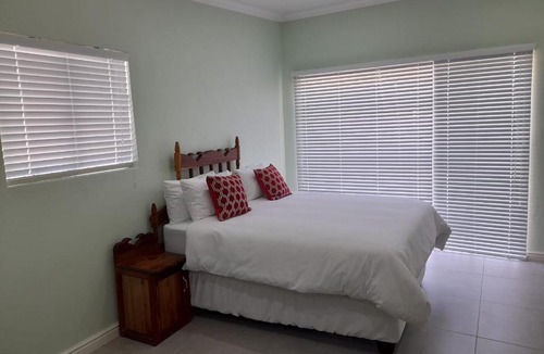 Beaufort West Apartment | 7 On Strauss