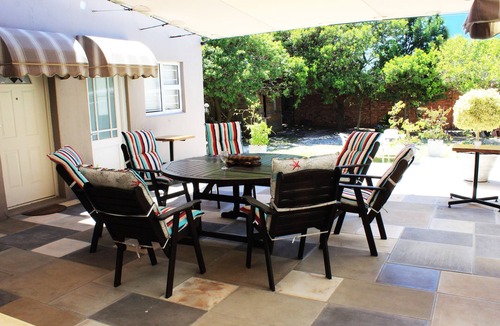 Rondebosch House | 7 Rooms, 8 bathrooms and parking for 9 cars