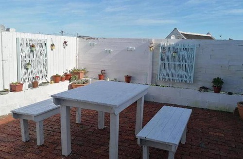 Arniston Apartment | 70 m² Apartment ∙ 2 bedrooms ∙ 6 guests