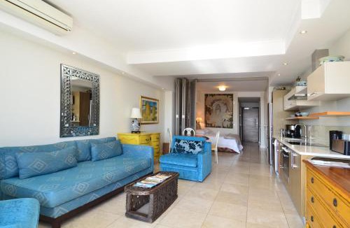 Victoria and Alfred Waterfront Apartment | 702 Canal Quays