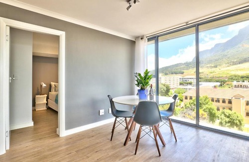 Observatory Apartment | 70c Winchester