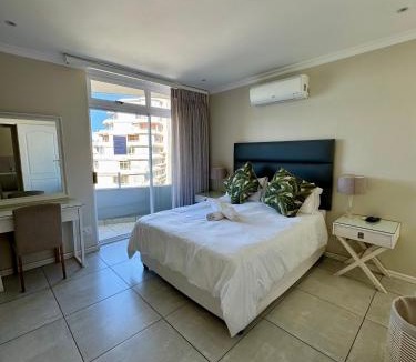 Umhlanga Apartment | 71 Sea Lodge Beachfront Apartment
