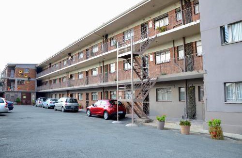 Hurlyvale Apartment | 72 m² Apartment ∙ 3 bedrooms ∙ 6 guests