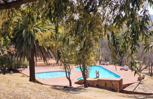 Buffelspoort Ski Chalet | 74 m² Chalet ∙ 1 bedroom ∙ 6 guests