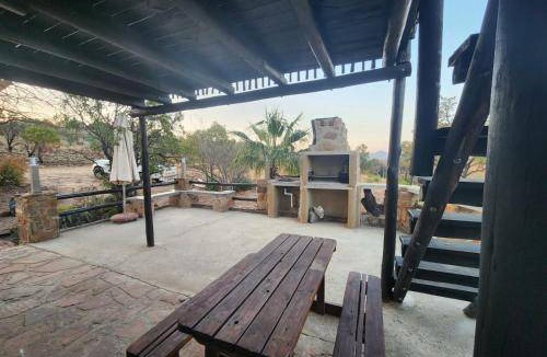Buffelspoort Ski Chalet | 74 m² Chalet ∙ 1 bedroom ∙ 6 guests