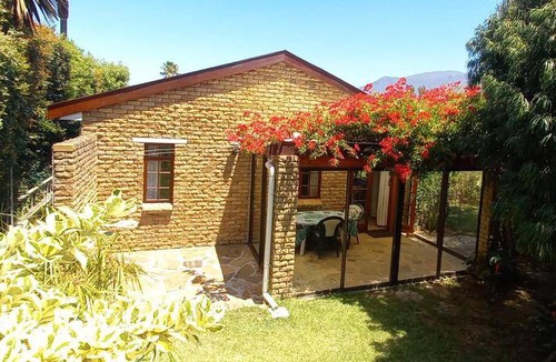 Constantia Apartment | 75 m² Apartment ∙ 1 bedroom ∙ 3 guests