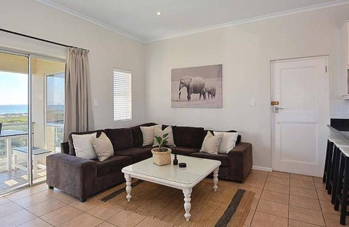 Big Bay Apartment | 75 m² Apartment ∙ 2 bedrooms ∙ 4 guests