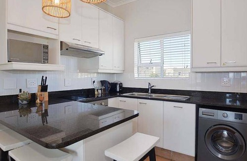 Big Bay Apartment | 75 m² Apartment ∙ 2 bedrooms ∙ 4 guests