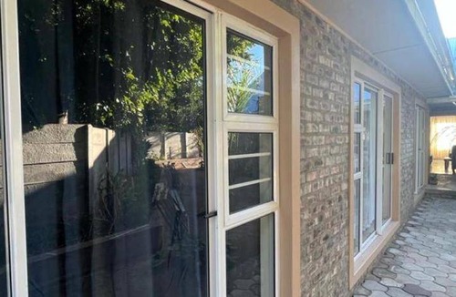 Oudtshoorn Apartment | 75 m² Apartment ∙ 3 bedrooms ∙ 7 guests