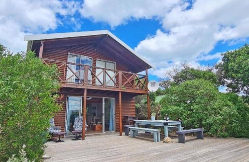 Fisherhaven Ski Chalet | 75 m² Chalet ∙ 3 bedrooms ∙ 6 guests