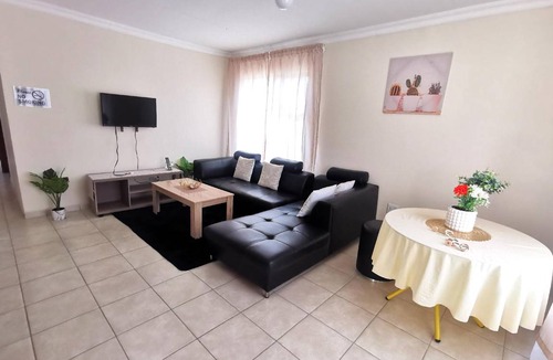 Mangaung Apartment | 77 m² Apartment ∙ 3 bedrooms ∙ 6 guests