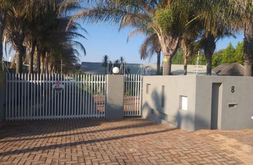 Klerksdorp House | 8 Austin Street Accommodation