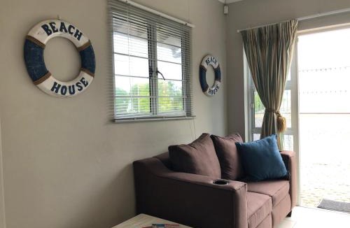 Umhlali Beach House | 8 Ocean Drive Self Catering Unit