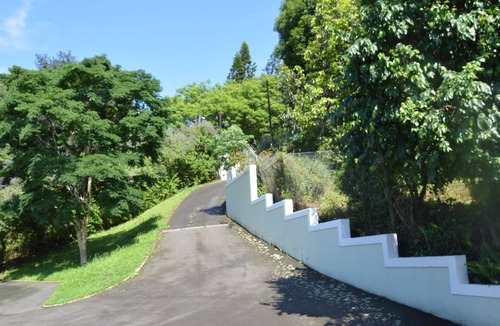 Hillcrest House | 8 Sleeper Kingsize Vacation Home Rental Springside Road, Hillcrest Park, Durban