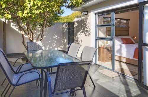 Pinelands Apartment | 80 m² Apartment ∙ 2 bedrooms ∙ 5 guests