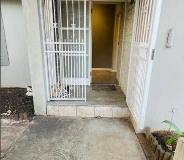 Lynnwood Apartment | 80 m² Apartment ∙ 4 guests