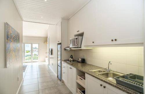 Elands Bay Apartment | 80 m² Apartment ∙ 2 bedrooms ∙ 4 guests