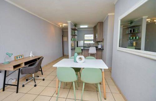 Menlyn Apartment | 80 m² Apartment ∙ 2 bedrooms ∙ 4 guests