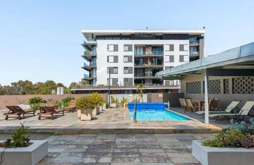 Green Point Apartment | 80 m² Apartment ∙ 3 bedrooms ∙ 6 guests