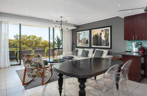 Green Point Apartment | 80 m² Apartment ∙ 3 bedrooms ∙ 6 guests