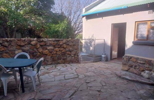Clanwilliam House | 80 m² Farmhouse ∙ 2 bedrooms ∙ 4 guests